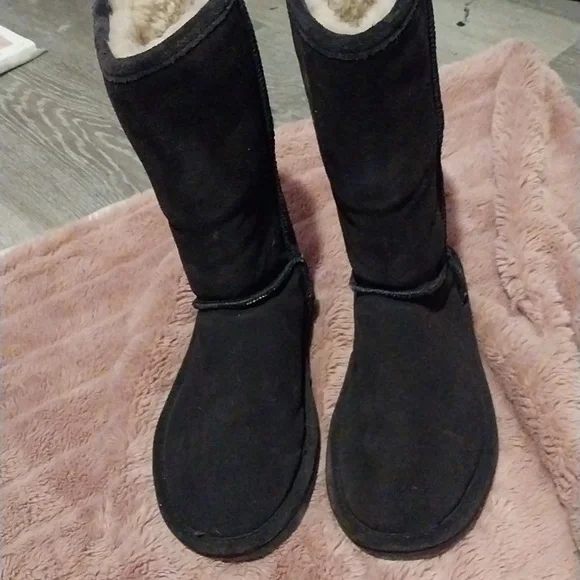Bearpaw boots